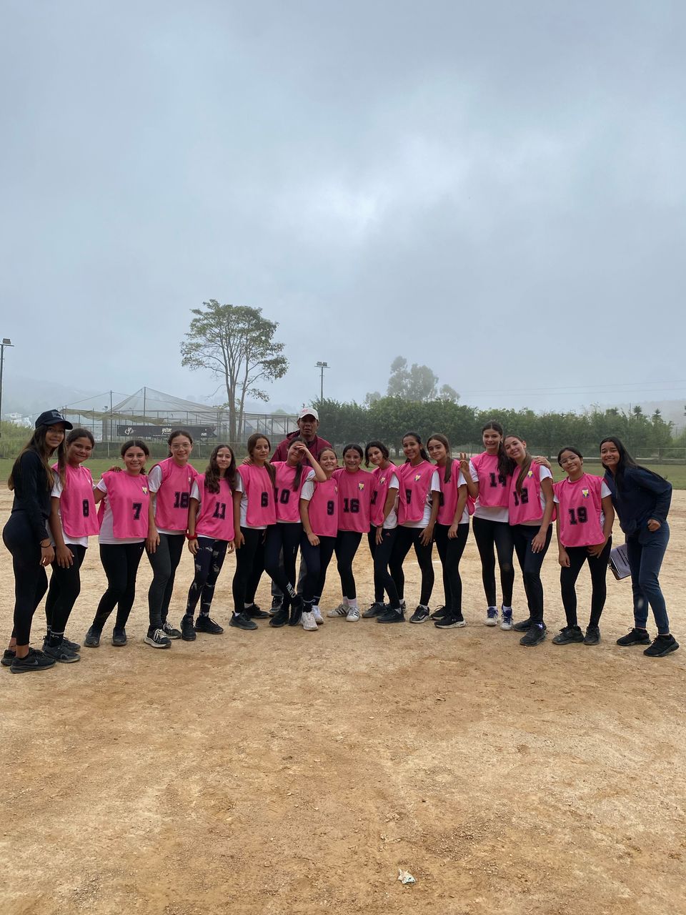 «Campeonas en la disciplina deportiva KICKINGBALL»