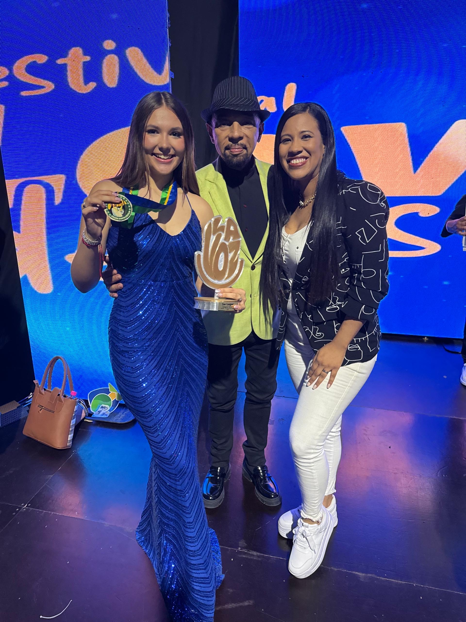 Nicole Bolaños es “La Voz de Los Salias”