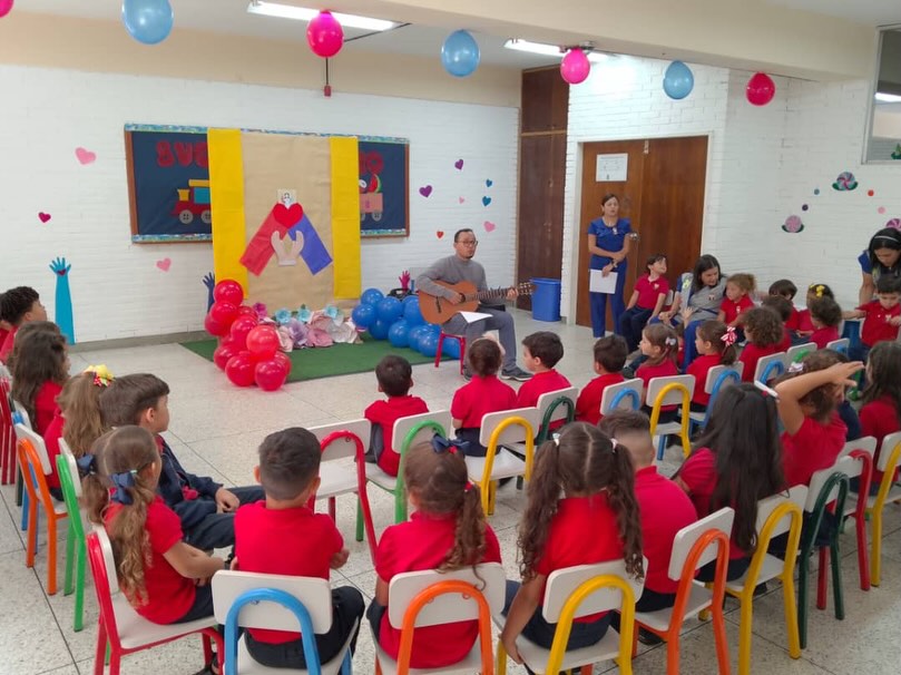 “Jesús, en Ti confío” ❤️ Una frase sencilla que hoy resuena con fuerza en nuestros pasillos.